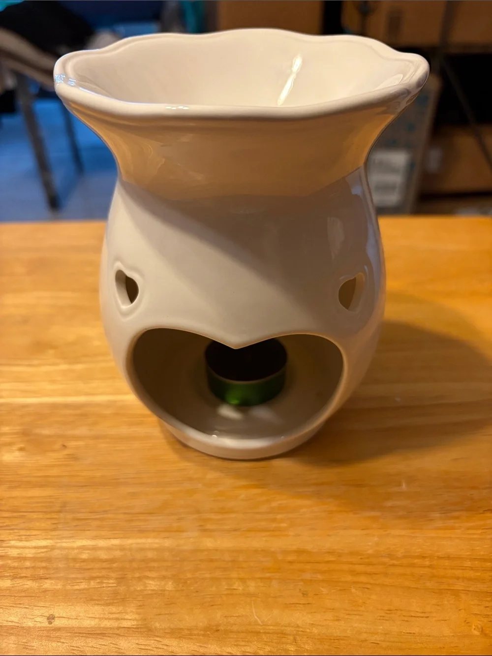 PartyLite White Ceramic Heart Cut-Out Wax Warmer